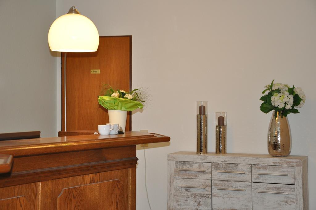 Waldpension Bielefeld Bagian luar foto