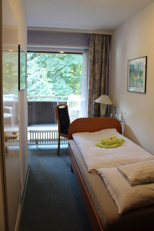 Waldpension Bielefeld Bagian luar foto
